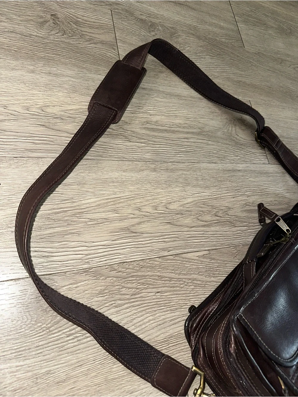 Clava burgundy leather